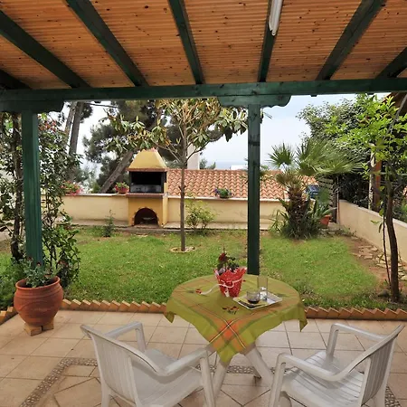 Aiolos By Travelpro Services Nea Moudania Halkidiki *